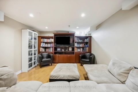 Photo 40 at 131 Lormel Gate, Vellore Village, Vaughan