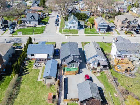 Photo 5 at 408 Andrew Street, Central Newmarket, Newmarket