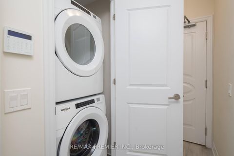 Photo 26 at 909 - 9085 Jane Street, Concord, Vaughan