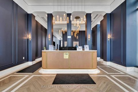 Photo 1 at 210 - 120 Eagle Rock Way, Rural Vaughan, Vaughan