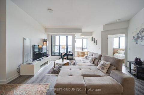 Photo 8 at 210 - 120 Eagle Rock Way, Rural Vaughan, Vaughan