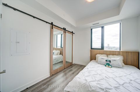 Photo 19 at 210 - 120 Eagle Rock Way, Rural Vaughan, Vaughan