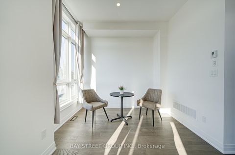 Photo 7 at 324 King Road, Oak Ridges, Richmond Hill