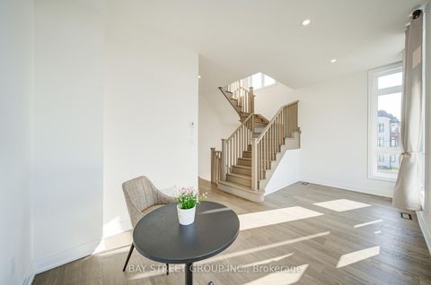 Photo 8 at 324 King Road, Oak Ridges, Richmond Hill