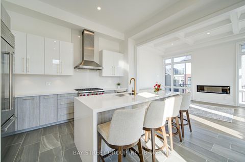 Photo 10 at 324 King Road, Oak Ridges, Richmond Hill