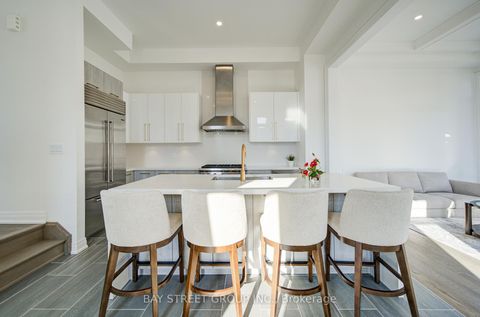 Photo 11 at 324 King Road, Oak Ridges, Richmond Hill