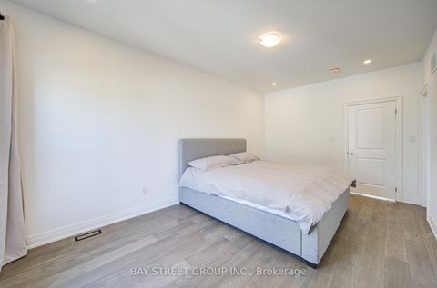 Photo 37 at 324 King Road, Oak Ridges, Richmond Hill