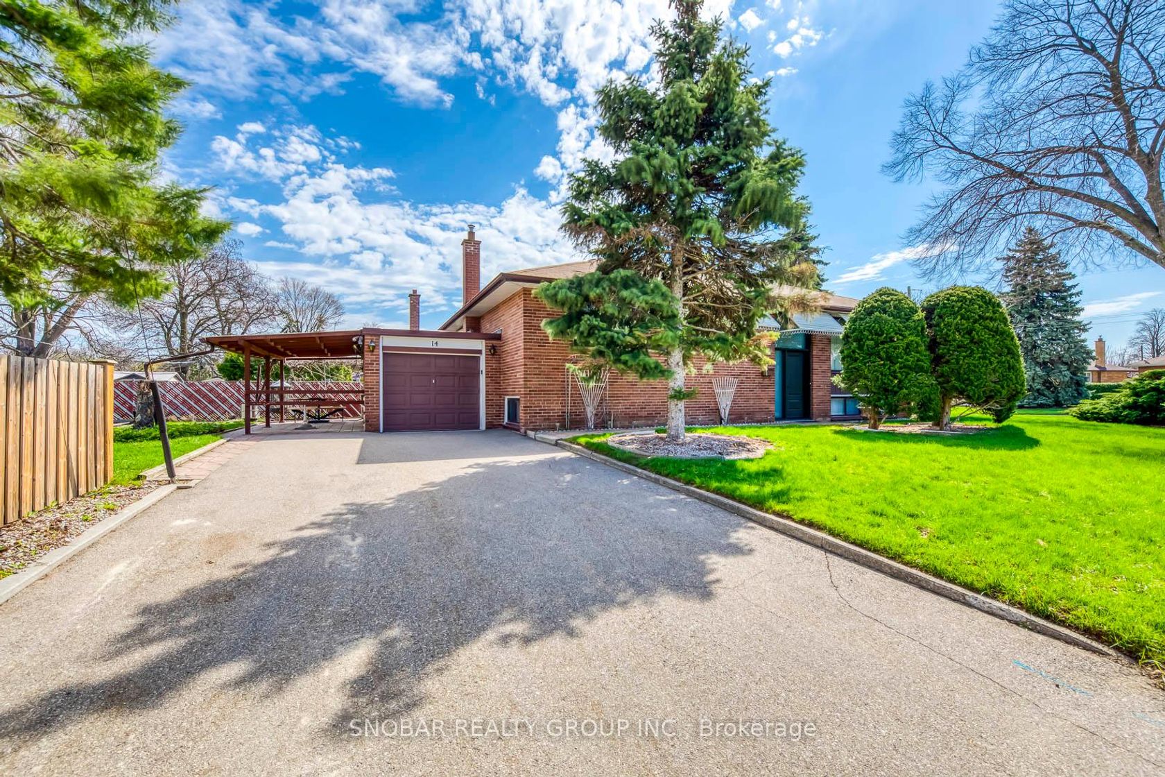 14 Tyler Place, The Westway, Toronto photo number 2