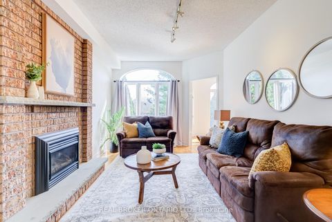 Photo 14 at 886 Darwin Drive, Dunbarton, Pickering