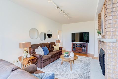 Photo 15 at 886 Darwin Drive, Dunbarton, Pickering