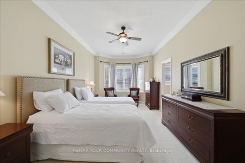 Photo 18 at 51 Tonner Crescent, Bayview Northeast, Aurora