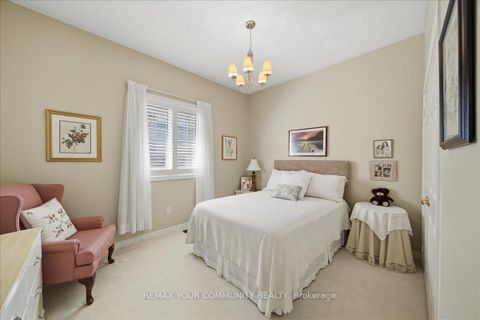 Photo 24 at 51 Tonner Crescent, Bayview Northeast, Aurora