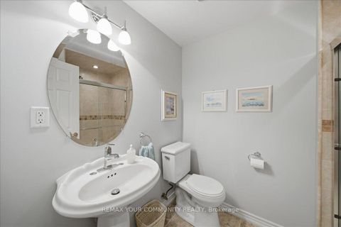 Photo 34 at 51 Tonner Crescent, Bayview Northeast, Aurora