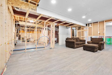 Photo 34 at 566 Oldman Road, Eastdale, Oshawa