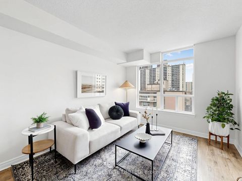 Photo 2 at 811 - 225 Wellesley Street E, South St. James Town, Toronto