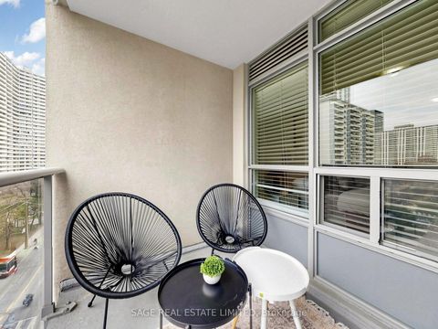 Photo 23 at 811 - 225 Wellesley Street E, South St. James Town, Toronto