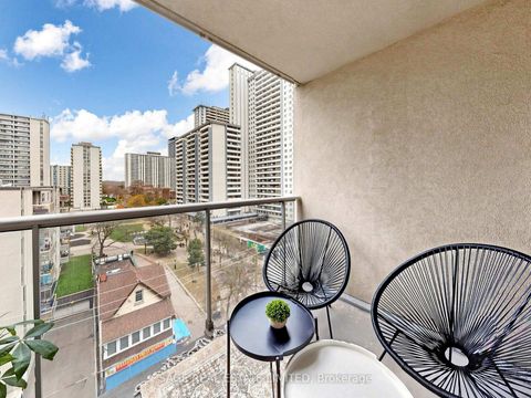 Photo 24 at 811 - 225 Wellesley Street E, South St. James Town, Toronto