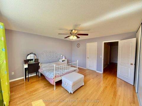 Photo 10 at 121 Mike Myers Drive, Dorset Park, Toronto