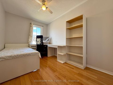 Photo 14 at 121 Mike Myers Drive, Dorset Park, Toronto