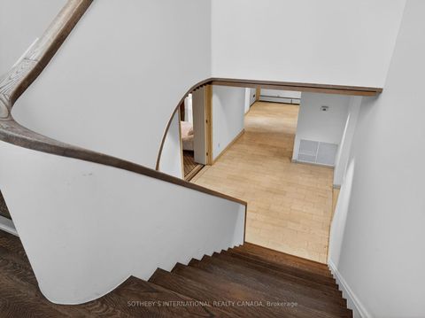 Photo 10 at 39 Burton Road, Forest Hill South, Toronto