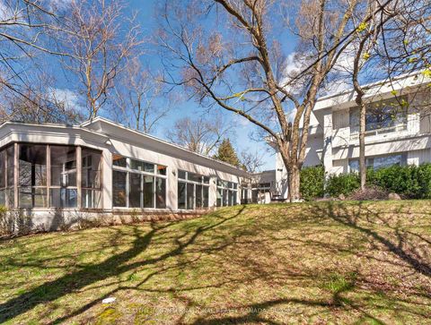 Photo 19 at 39 Burton Road, Forest Hill South, Toronto