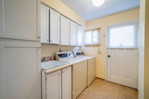 Photo 19 at 57 Gloxinia Crescent, L'Amoreaux, Toronto
