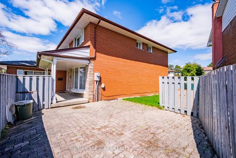 Photo 36 at 57 Gloxinia Crescent, L'Amoreaux, Toronto