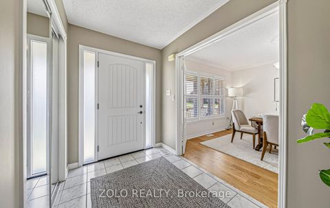 Photo 5 at 4 Sturgess Crescent, Brooklin, Whitby