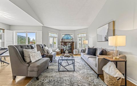 Photo 16 at 4 Sturgess Crescent, Brooklin, Whitby