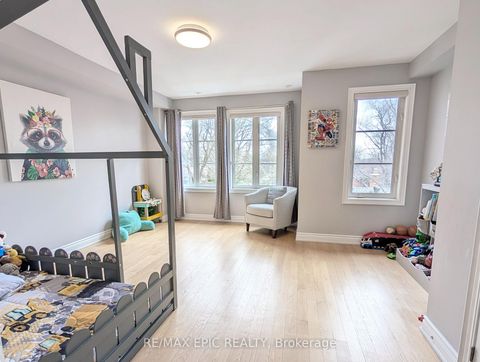 Photo 7 at 3 - 235 VAN DUSEN Boulevard, City Centre West, Toronto