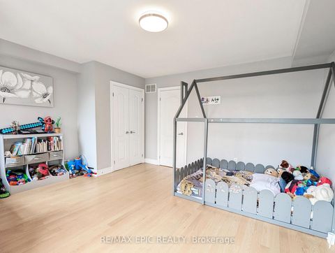 Photo 8 at 3 - 235 VAN DUSEN Boulevard, City Centre West, Toronto