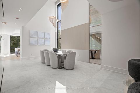 Photo 13 at 39 Chudleigh Avenue, Lawrence Park South, Toronto