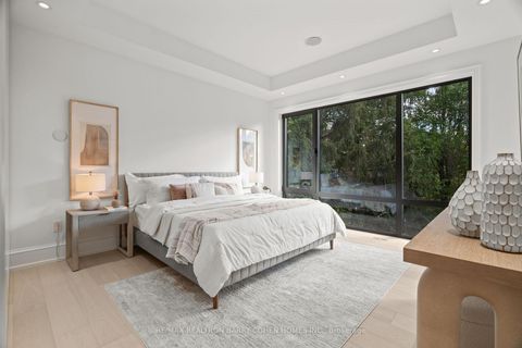 Photo 27 at 39 Chudleigh Avenue, Lawrence Park South, Toronto