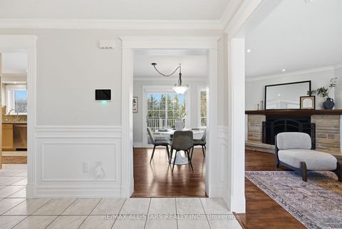 Photo 3 at 923 Leslie Valley Drive, Leslie Valley, Newmarket