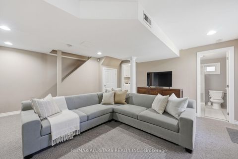 Photo 34 at 923 Leslie Valley Drive, Leslie Valley, Newmarket