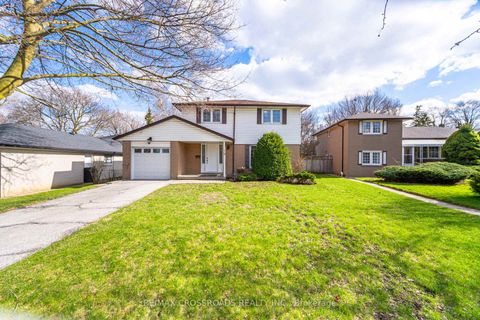 Photo 1 at 19 Portico Drive, Woburn, Toronto