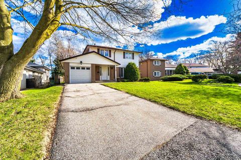 Photo 3 at 19 Portico Drive, Woburn, Toronto