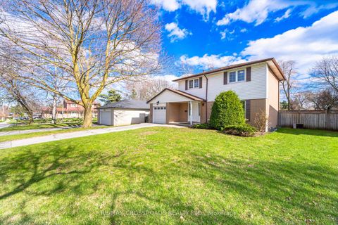 Photo 8 at 19 Portico Drive, Woburn, Toronto