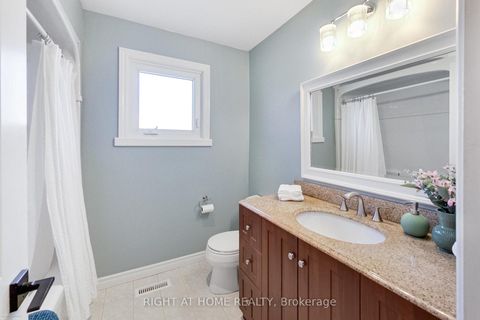 Photo 19 at 885 Dales Avenue, College Manor, Newmarket