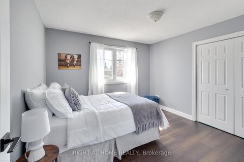 Photo 24 at 885 Dales Avenue, College Manor, Newmarket