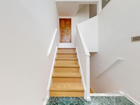 Photo 2 at 36 - 1742 John Street, Bayview Country Club Estates, Markham