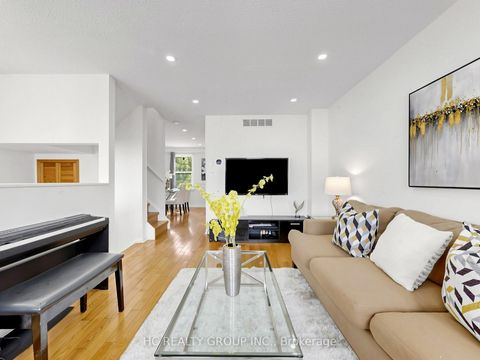 Photo 7 at 36 - 1742 John Street, Bayview Country Club Estates, Markham