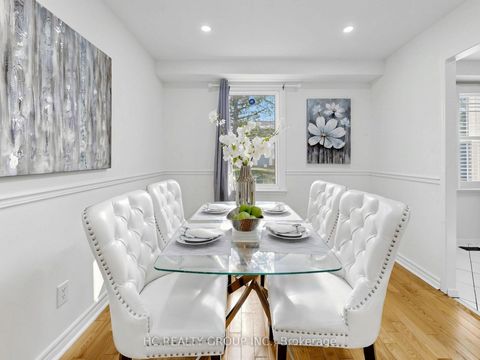 Photo 13 at 36 - 1742 John Street, Bayview Country Club Estates, Markham