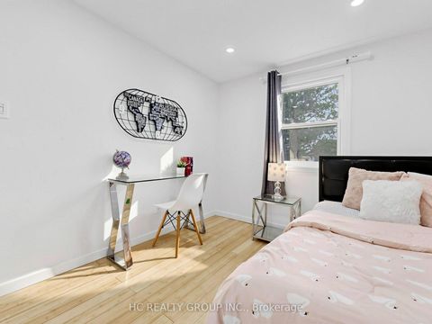 Photo 28 at 36 - 1742 John Street, Bayview Country Club Estates, Markham