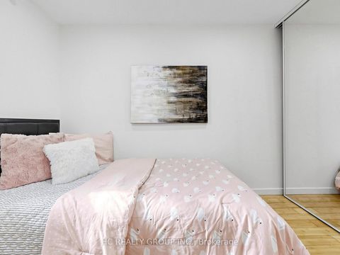 Photo 29 at 36 - 1742 John Street, Bayview Country Club Estates, Markham