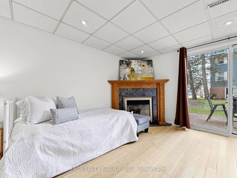 Photo 36 at 36 - 1742 John Street, Bayview Country Club Estates, Markham