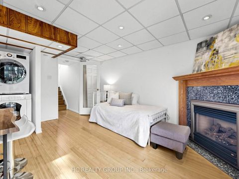 Photo 37 at 36 - 1742 John Street, Bayview Country Club Estates, Markham