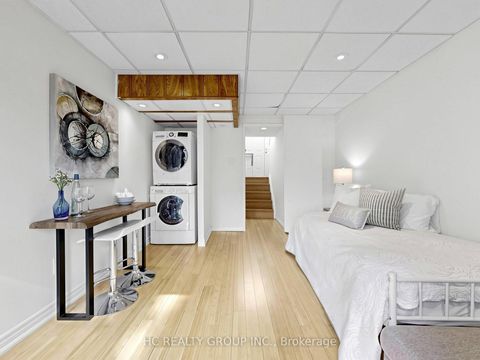 Photo 38 at 36 - 1742 John Street, Bayview Country Club Estates, Markham