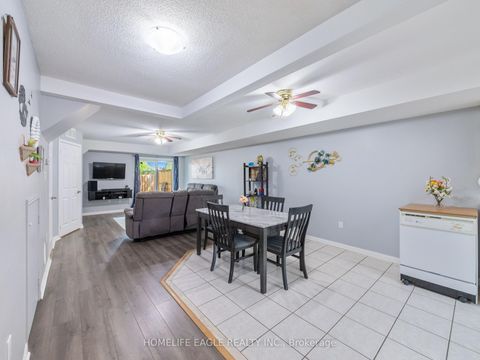 Photo 2 at 13 - 235 Ferndale Drive S, Ardagh, Barrie