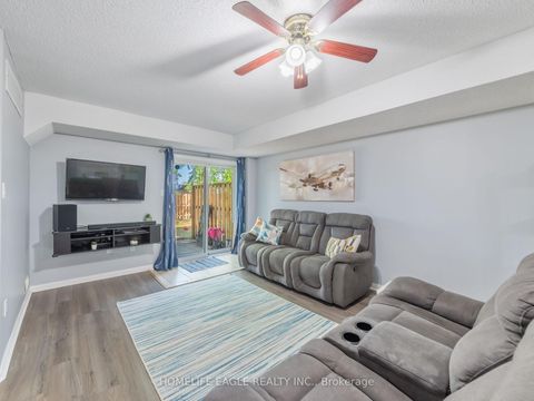 Photo 4 at 13 - 235 Ferndale Drive S, Ardagh, Barrie